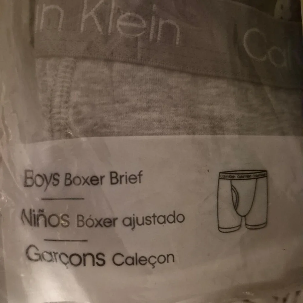 Calvin Klein 2 pk of boys cotton stretch Boxer Briefs Size med 8-10 #boys #calvi